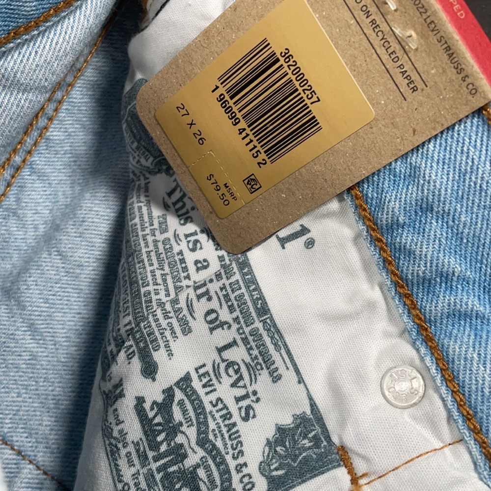 Levi’s 501 Cropped High Rise - Picture 11 of 11